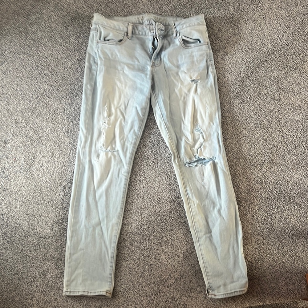 American Eagle Light Wash Jegging Super Stretch Jeans